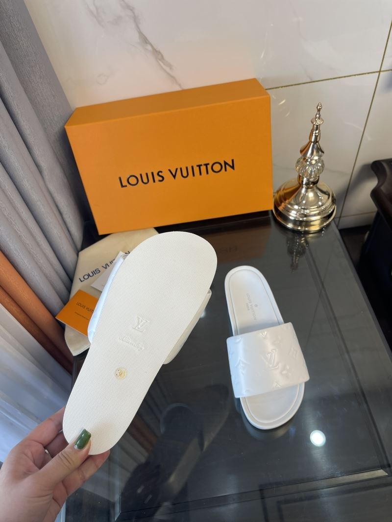 Louis Vuitton Slippers